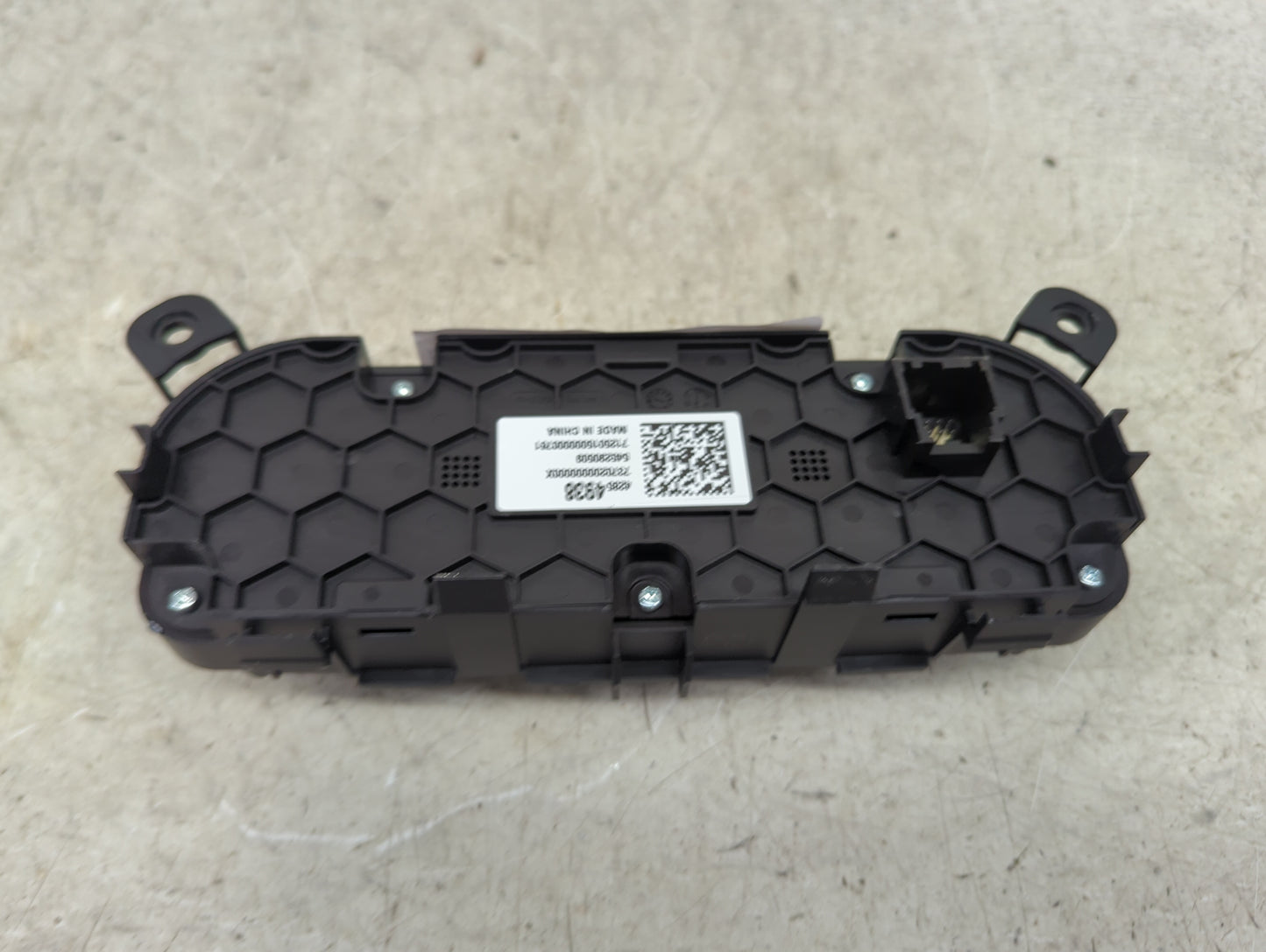2025 Chevrolet Trax Climate Control Module Temperature AC/Heater Replacement P/N:42854938 737020000000X Fits Fits 2021 2022
