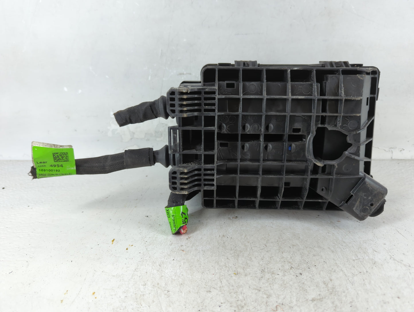 2025 Chevrolet Trax Fusebox Fuse Box Panel Relay Module P/N:42887406 Fits OEM Used Auto Parts - Oemusedautoparts1.com