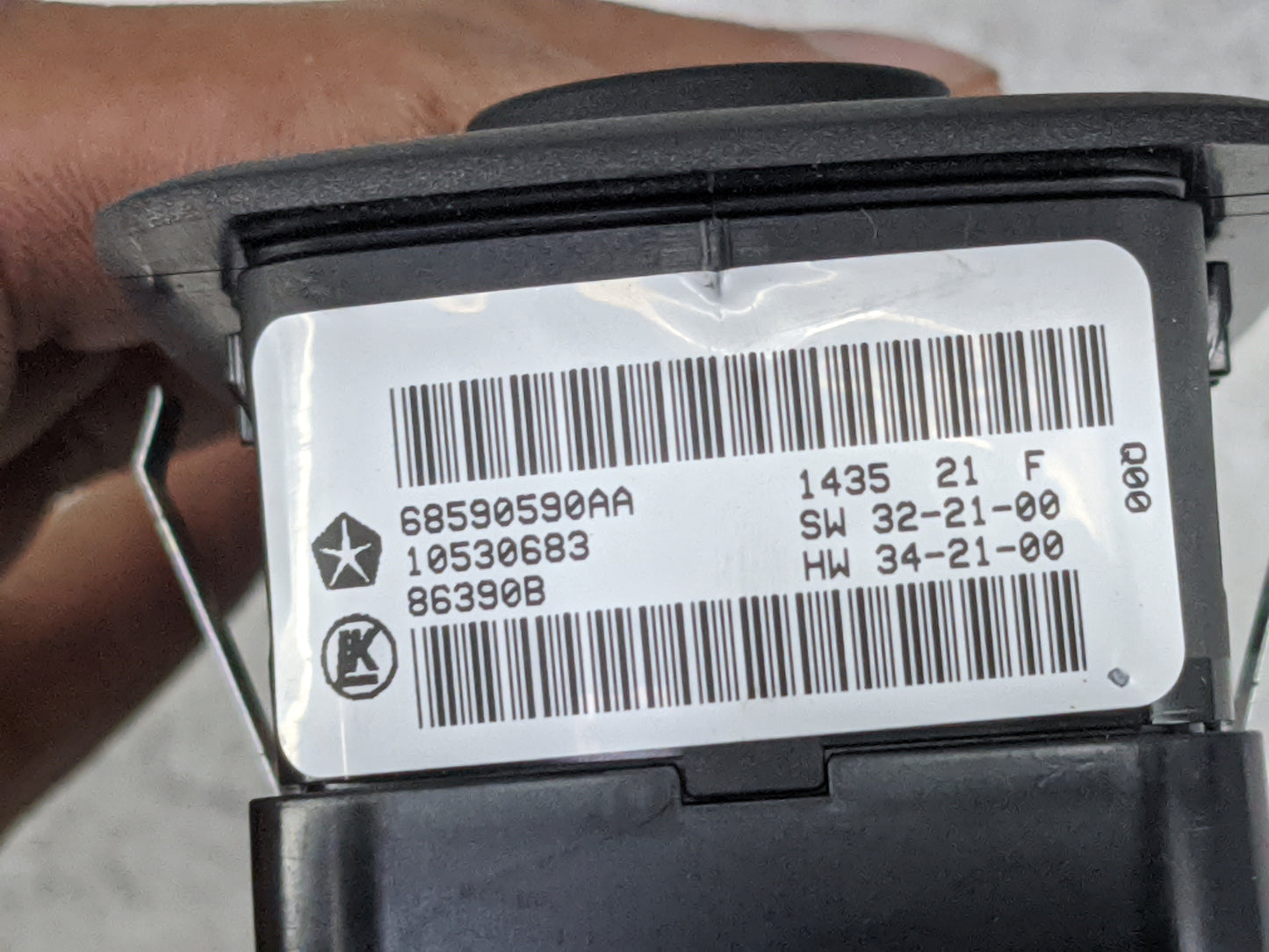 2022 Dodge Durango Master Power Window Switch Replacement Driver Side Left P/N:68590590AA 10530683, 86390B Fits OEM Used Aut