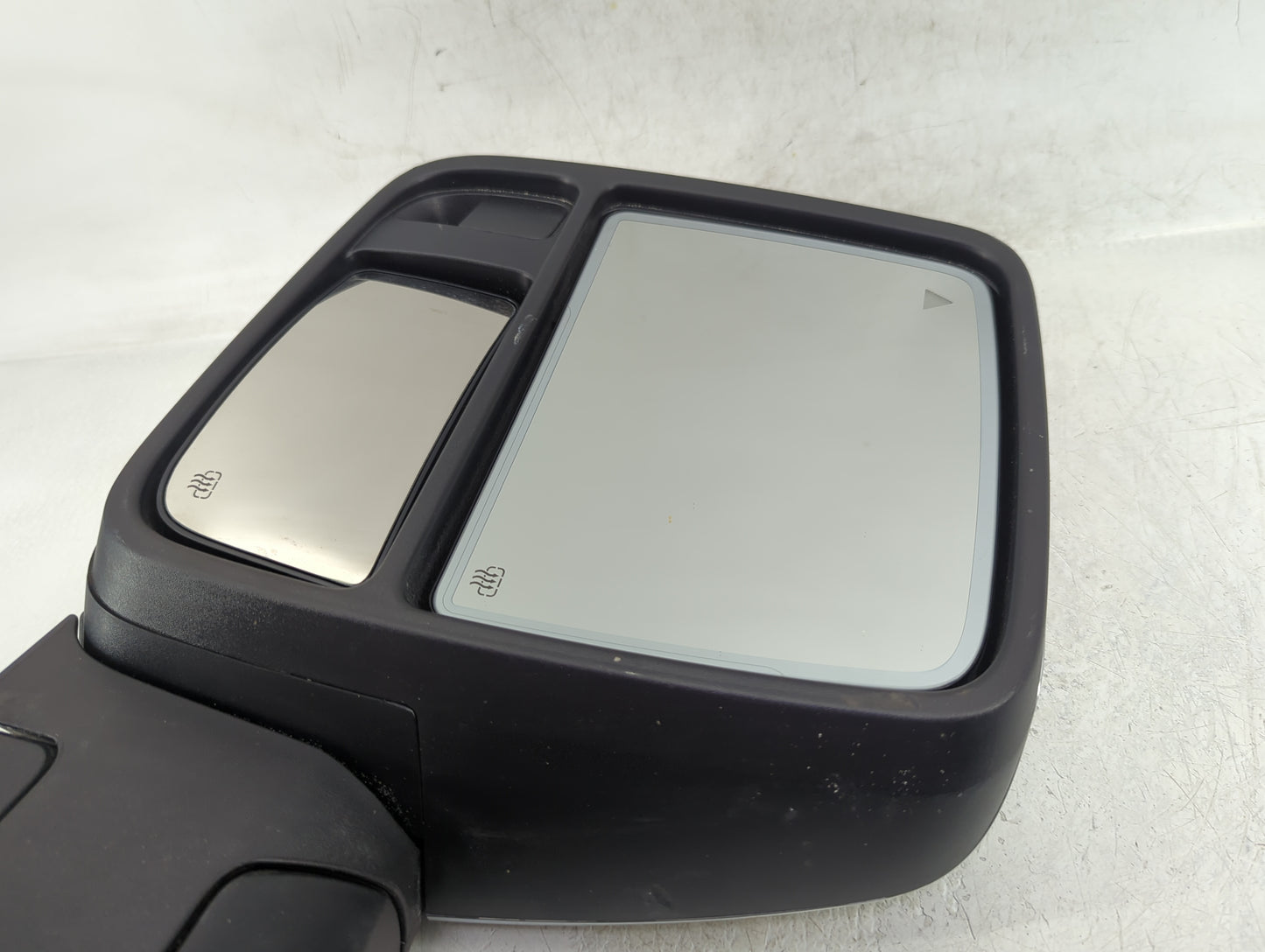 2025 Dodge Ram 1500 Driver Side View Mirror - Left Door Mirror OEM Used - Oemusedautoparts1.com