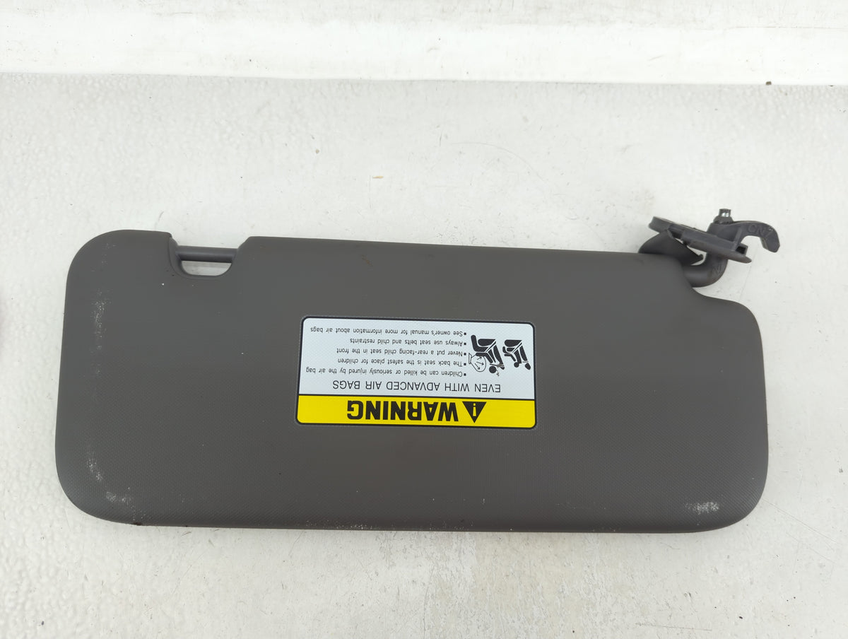 2025 Hyundai Elantra Sun Visor Shade Replacement Passenger Right Mirror Fits OEM Used Auto Parts - Oemusedautoparts1.com