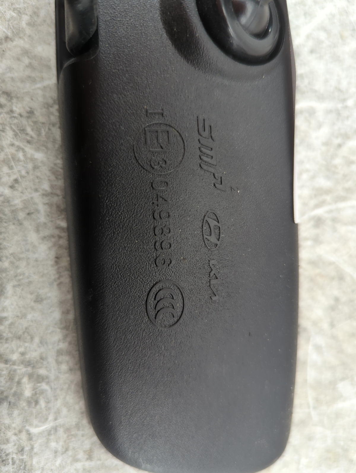 2021-2022 Hyundai Elantra Interior Rear View Mirror Replacement OEM P/N:E13 049896 Fits Fits 2020 2021 2022 2023 OEM Used Au
