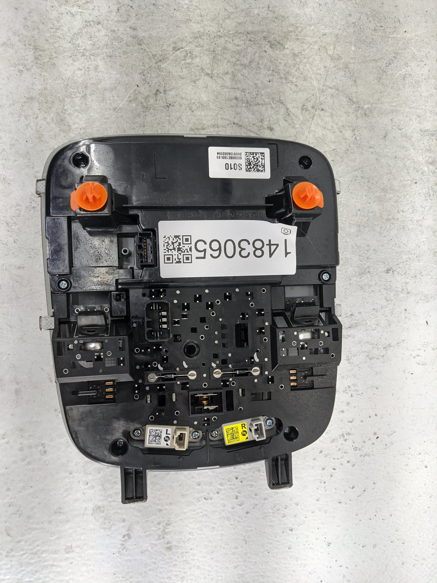 2025 Hyundai Kona Overhead Roof Console - Oemusedautoparts1.com