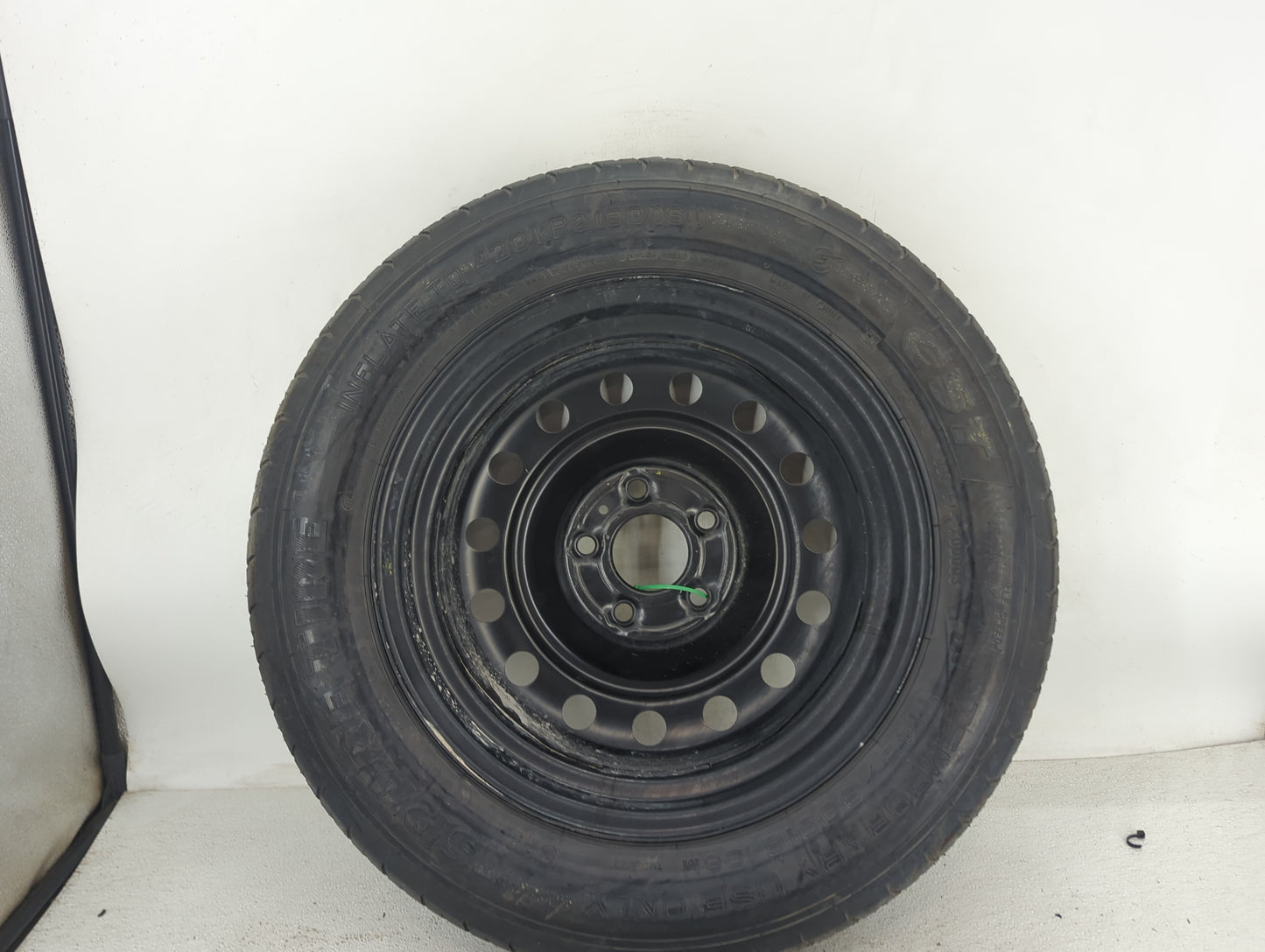 2018-2022 Hyundai Kona Spare Donut Tire Wheel Rim Oem 1490767 - Oemusedautoparts1.com