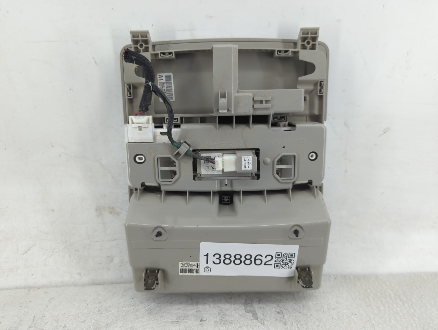 2025 Nissan Rogue Overhead Roof Console - Oemusedautoparts1.com