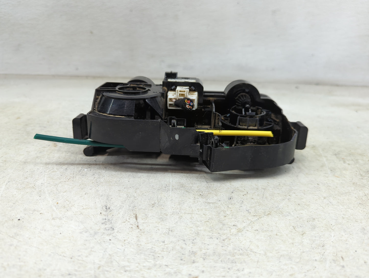 2025 Nissan Versa Climate Control Module Temperature AC/Heater Replacement P/N:669216 Fits OEM Used Auto Parts - Oemusedauto