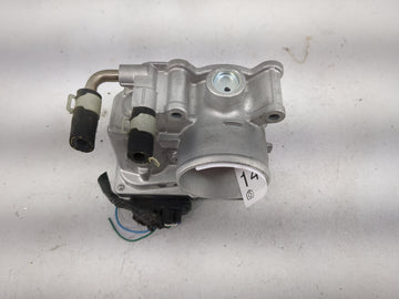 2020-2022 Nissan Versa Throttle Body P/N:RA60 5B13, B0292, HR16-283895, 9480758 Fits Fits 2018 2019 2020 2021 2022 OEM Used Auto Parts
