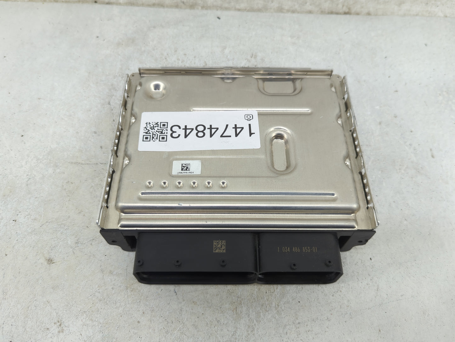 2025 Volkswagen Jetta PCM Engine Control Computer ECU ECM PCU OEM P/N:05E907309CG 0261S108CX Fits OEM Used Auto Parts - Oemu