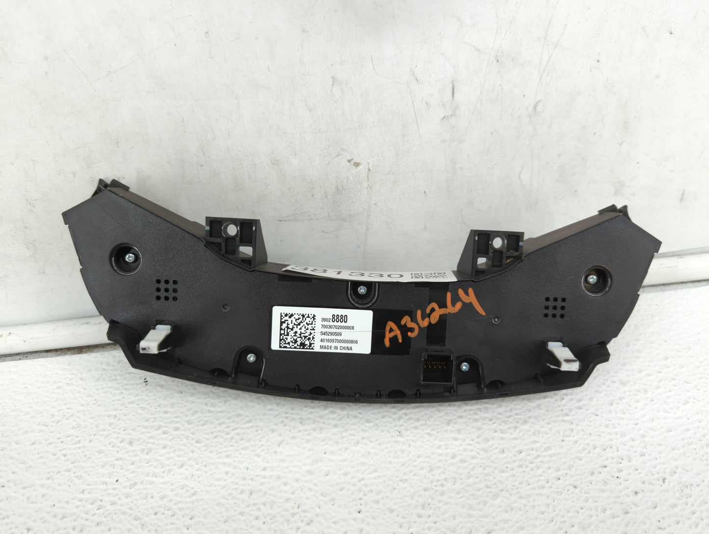 2016-2018 Chevrolet Cruze Climate Control Module Temperature AC/Heater Replacement P/N:39028880 39028879 Fits Fits 2016 2017 2018 OEM Used Auto Parts - Oemusedautoparts1.com