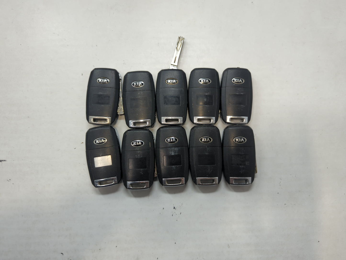 Lot of 10 Kia Keyless Entry Remote Fob MIXED FCC IDS MIXED PART NUMBERS - Oemusedautoparts1.com
