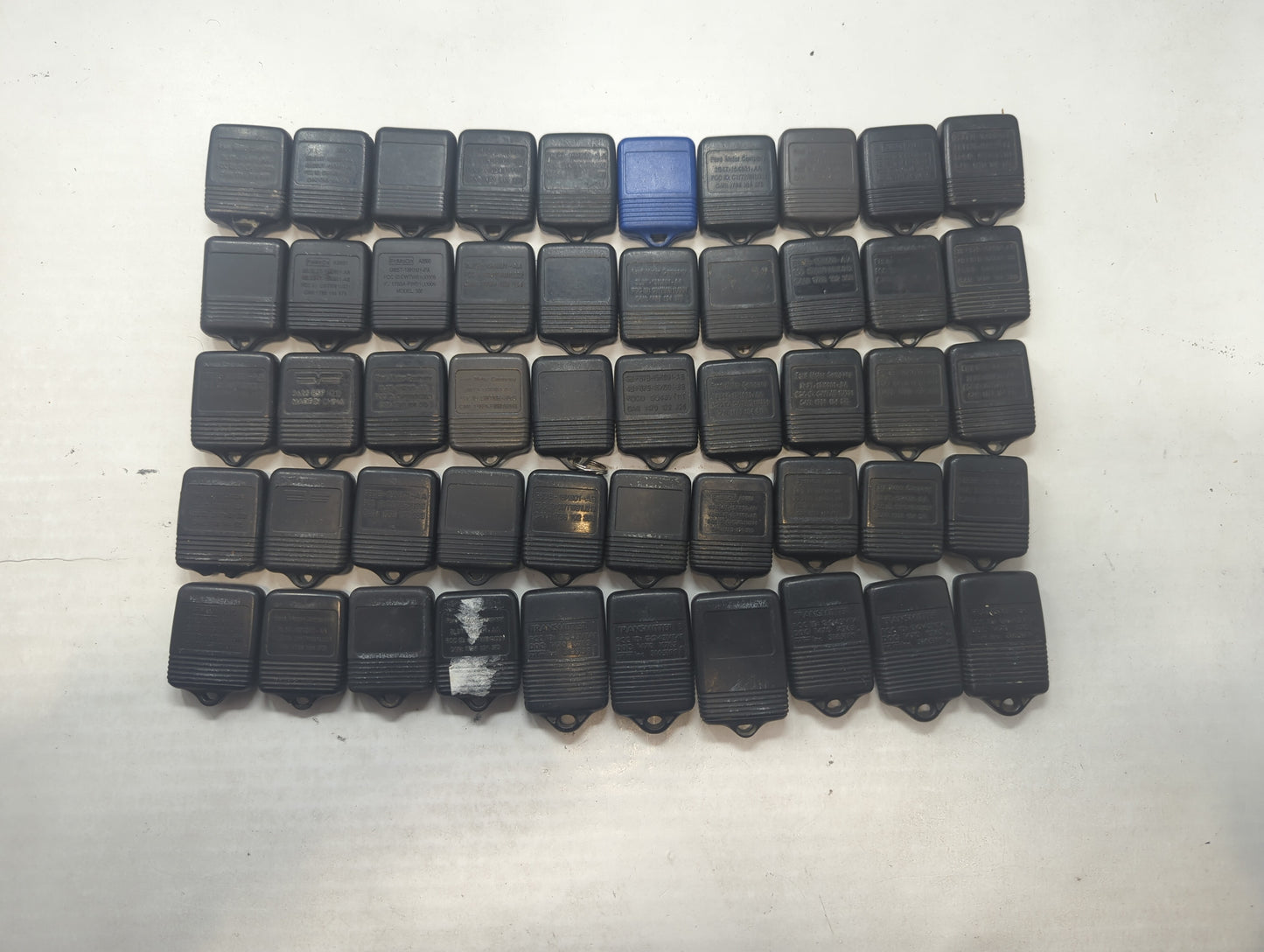 Lot of 50 Ford Keyless Entry Remote Fob MIXED FCC IDS MIXED PART NUMBERS - Oemusedautoparts1.com