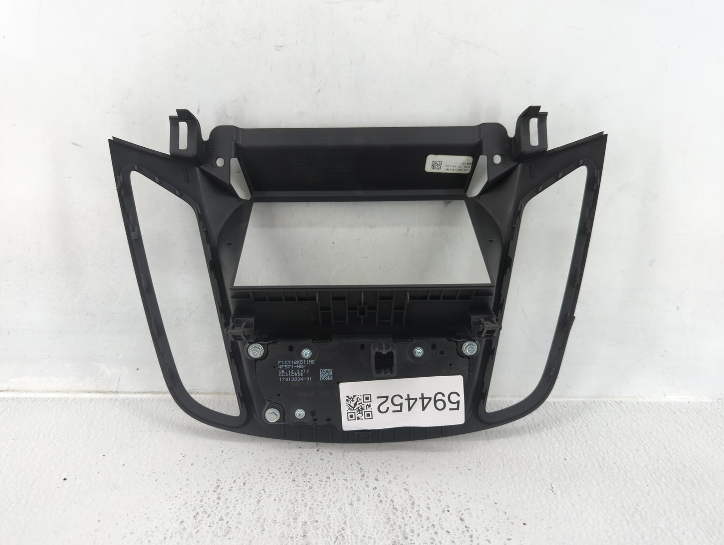 2017-2019 Ford Escape Radio AM FM Cd Player Receiver Replacement P/N:F1CT 18K811 HC Fits 2017 2018 2019 OEM Used Auto Parts - Oemusedautoparts1.com