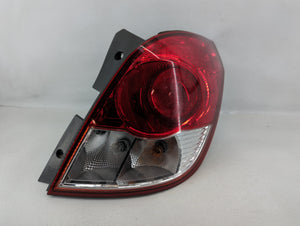 2008-2010 Saturn Vue Tail Light Assembly Passenger Right OEM Fits 2008 2009 2010 2012 OEM Used Auto Parts