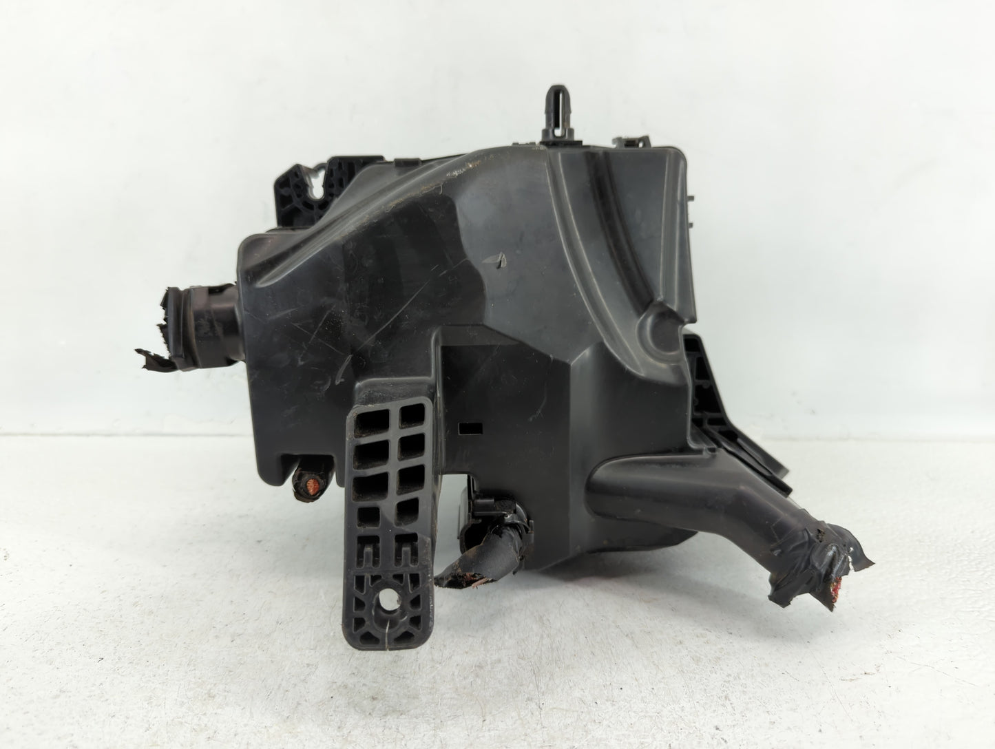 2021-2022 Hyundai Elantra Fusebox Fuse Box Panel Relay Module P/N:PA66+PPE 919A5-AA040 Fits 2021 2022 OEM Used Auto Parts - Oemusedautoparts1.com