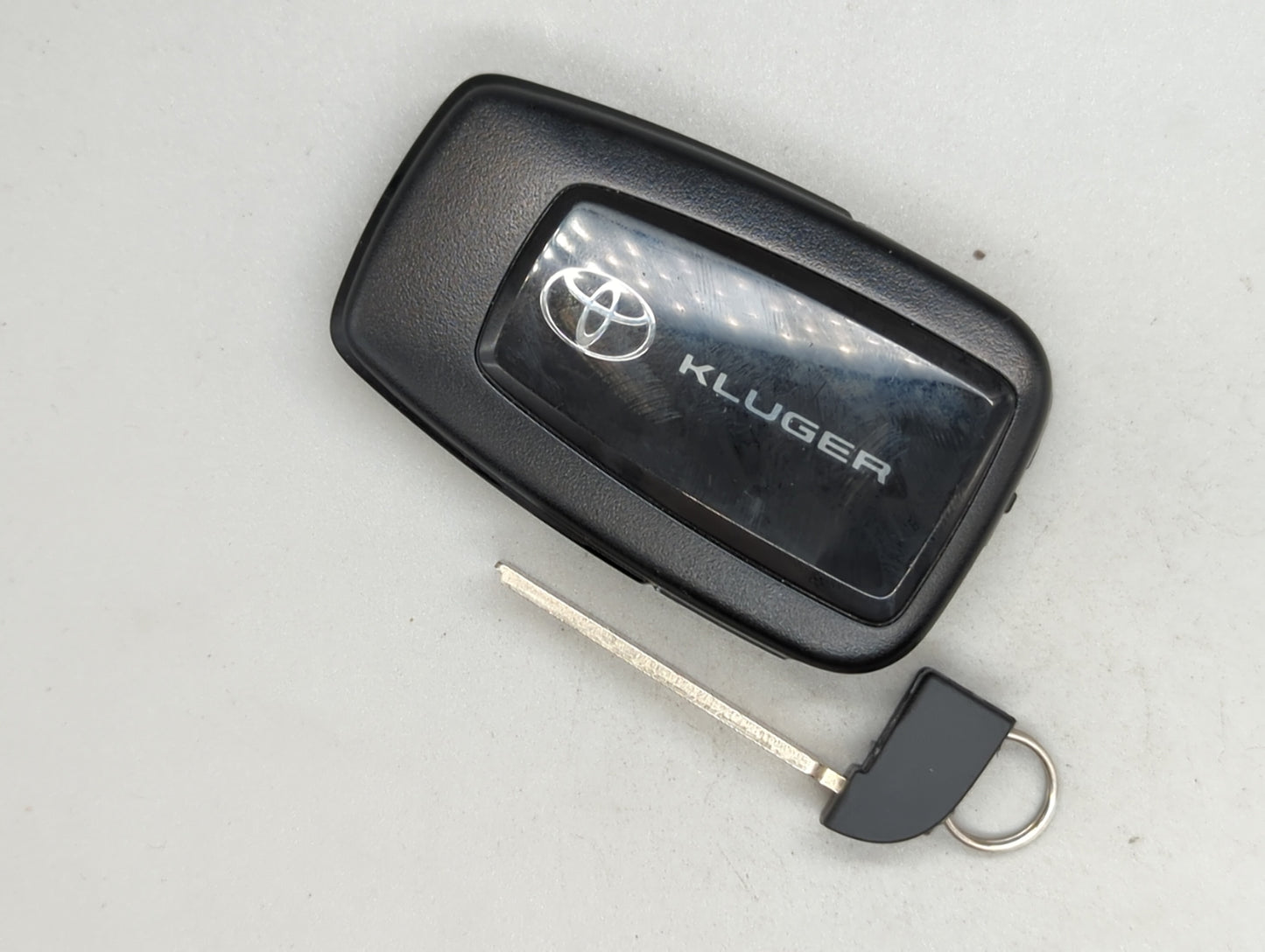 Toyota Kluger Keyless Entry Remote Fob UNKNOWN 231451-3450 3 buttons - Oemusedautoparts1.com