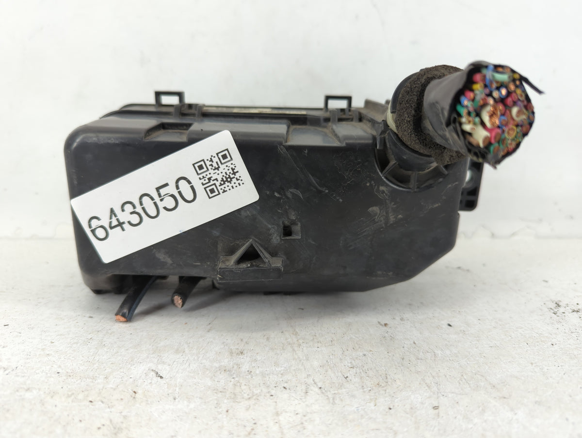 2012-2015 Honda Crosstour Fusebox Fuse Box Panel Relay Module P/N:1MD0618E136194 01A1Y0767 Fits Fits 2012 2013 2014 2015 OEM Used Auto Parts - Oemusedautoparts1.com