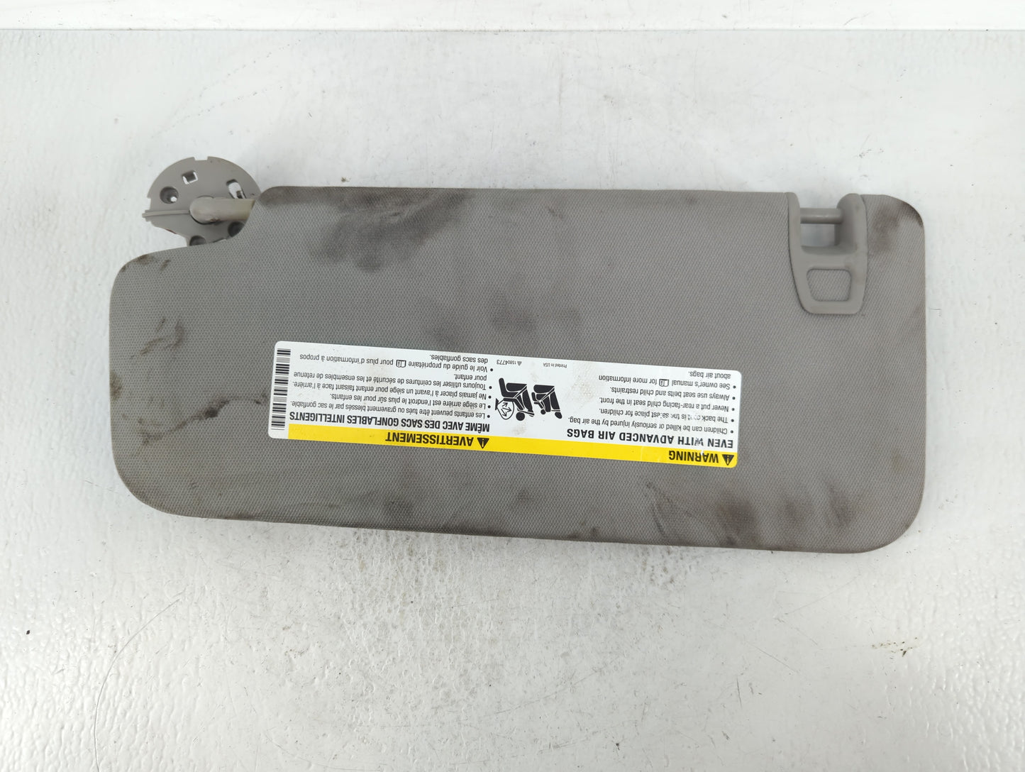 2017 Chevrolet Traverse Sun Visor Shade Replacement Passenger Right Mirror Fits OEM Used Auto Parts - Oemusedautoparts1.com