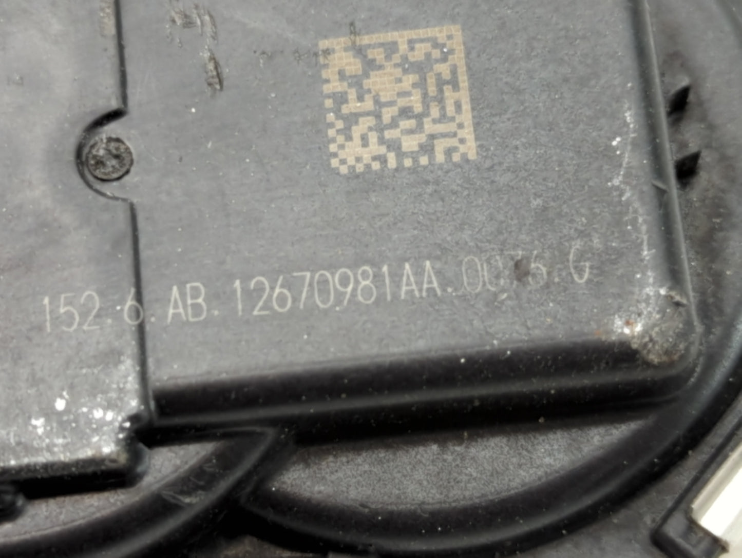 2013-2017 Gmc Terrain Throttle Body P/N:12670981AA Fits Fits 2012 2013 2014 2015 2016 2017 2018 2019 2020 2021 2022 OEM Used Auto Parts - Oemusedautoparts1.com