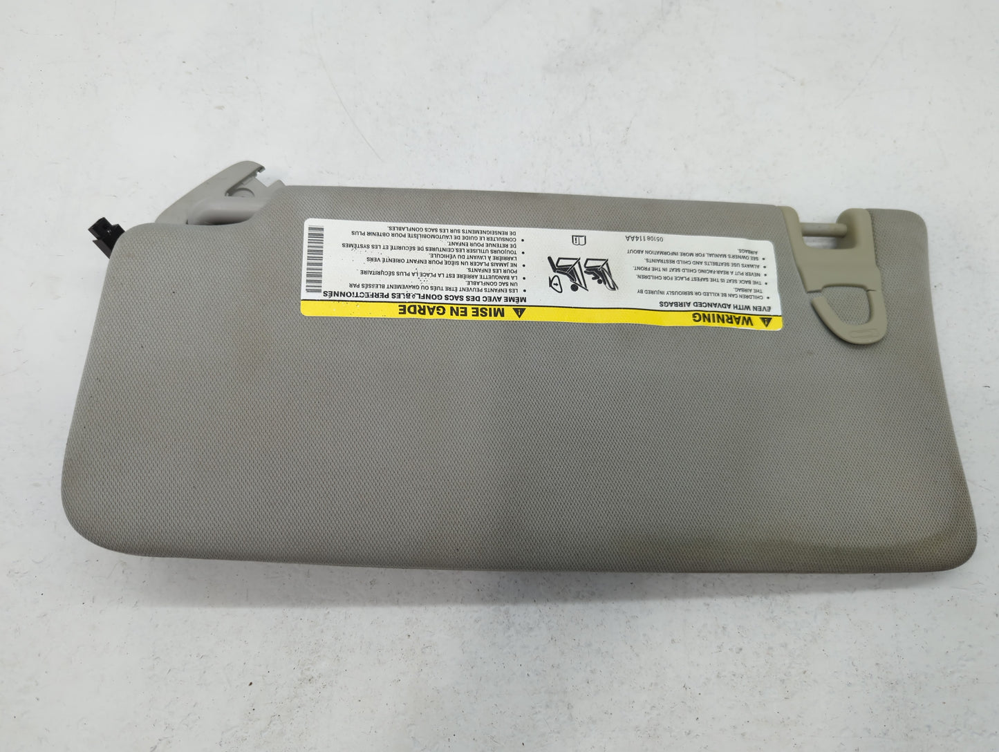 2018 Jeep Compass Sun Visor Shade Replacement Passenger Right Mirror Fits OEM Used Auto Parts - Oemusedautoparts1.com