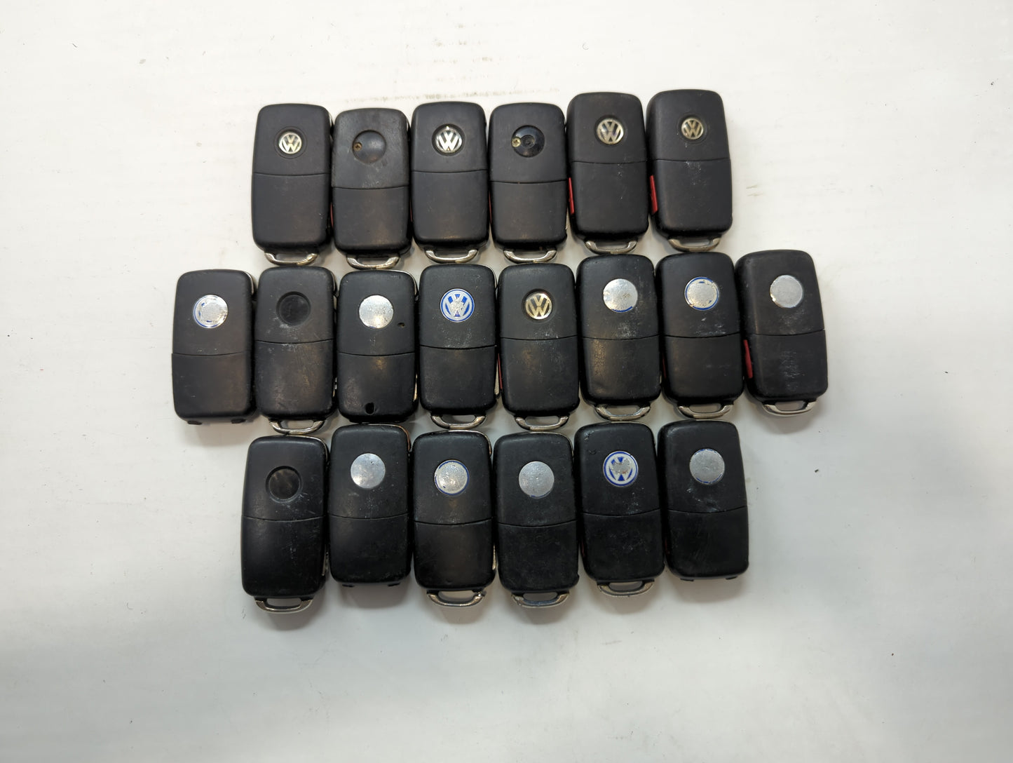 Lot of 20 Volkswagen Keyless Entry Remote Fob NBG010180T | NBG735868T - Oemusedautoparts1.com