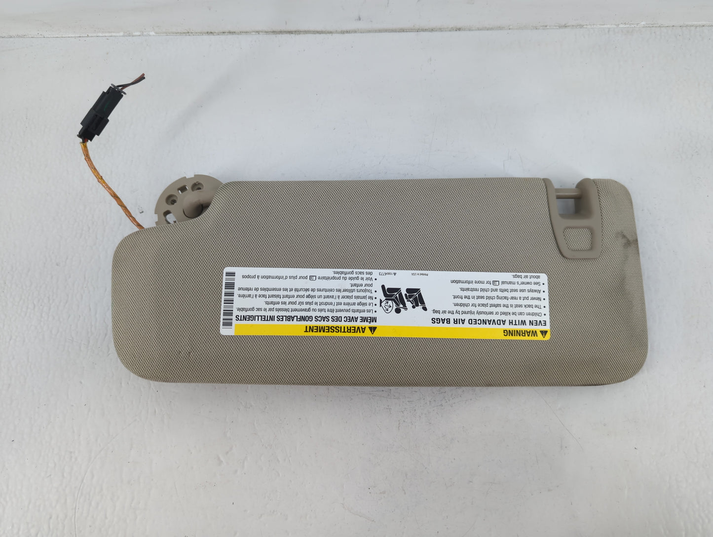 2013-2017 Cadillac Xts Sun Visor Shade Replacement Passenger Right Mirror Fits Fits 2013 2014 2015 2016 2017 OEM Used Auto Parts - Oemusedautoparts1.com