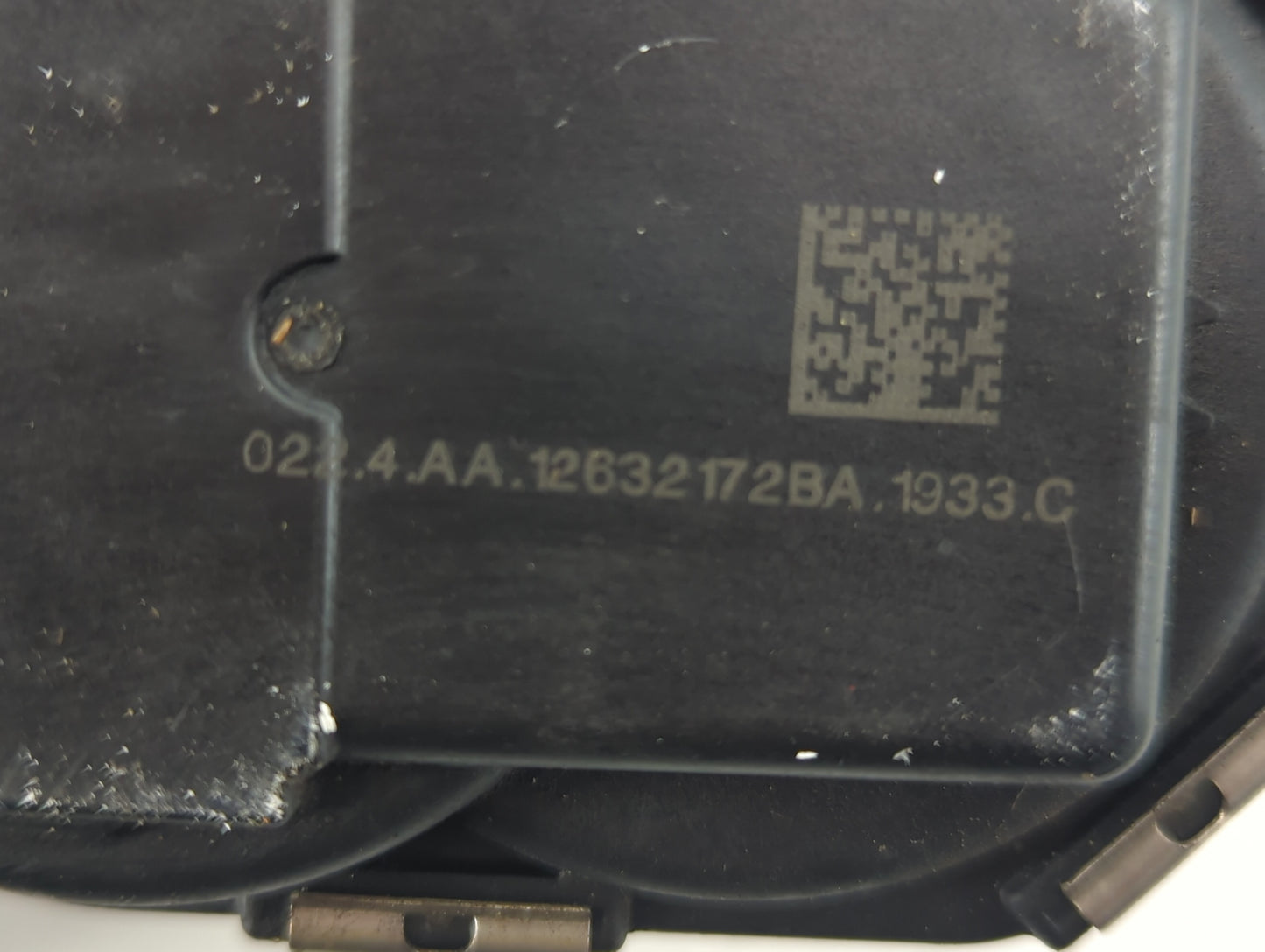 2012-2015 Chevrolet Camaro Throttle Body P/N:12632172BA Fits Fits 2012 2013 2014 2015 2016 2017 2018 2019 2020 2021 2022 OEM Used Auto Parts - Oemusedautoparts1.com