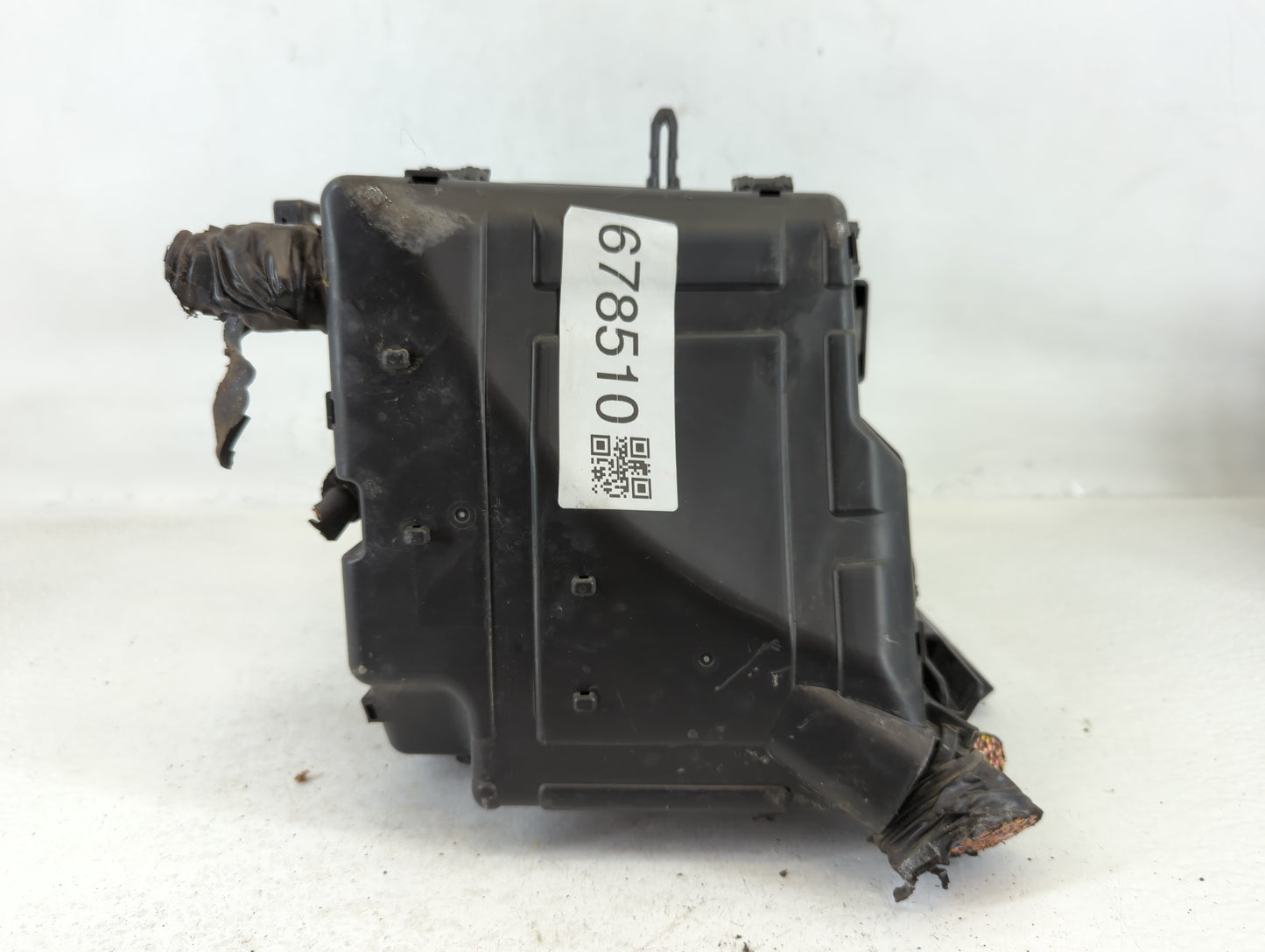 2016-2018 Kia Sorento Fusebox Fuse Box Panel Relay Module P/N:91 200C6731UA Fits Fits 2016 2017 2018 OEM Used Auto Parts - Oemusedautoparts1.com