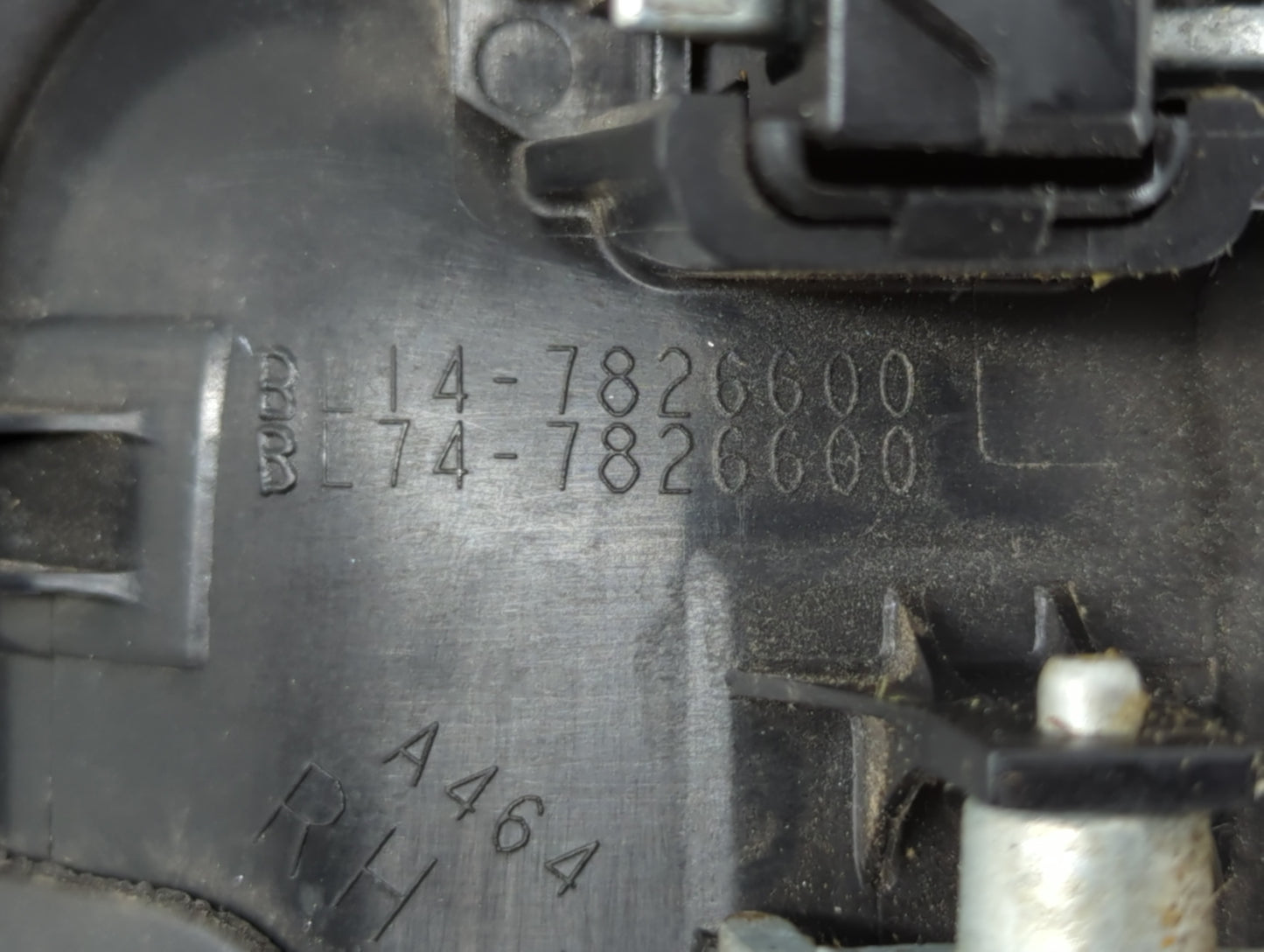 2007 Ford Expedition Passenger Front Right Door Handle Exterior Assembly - Oemusedautoparts1.com