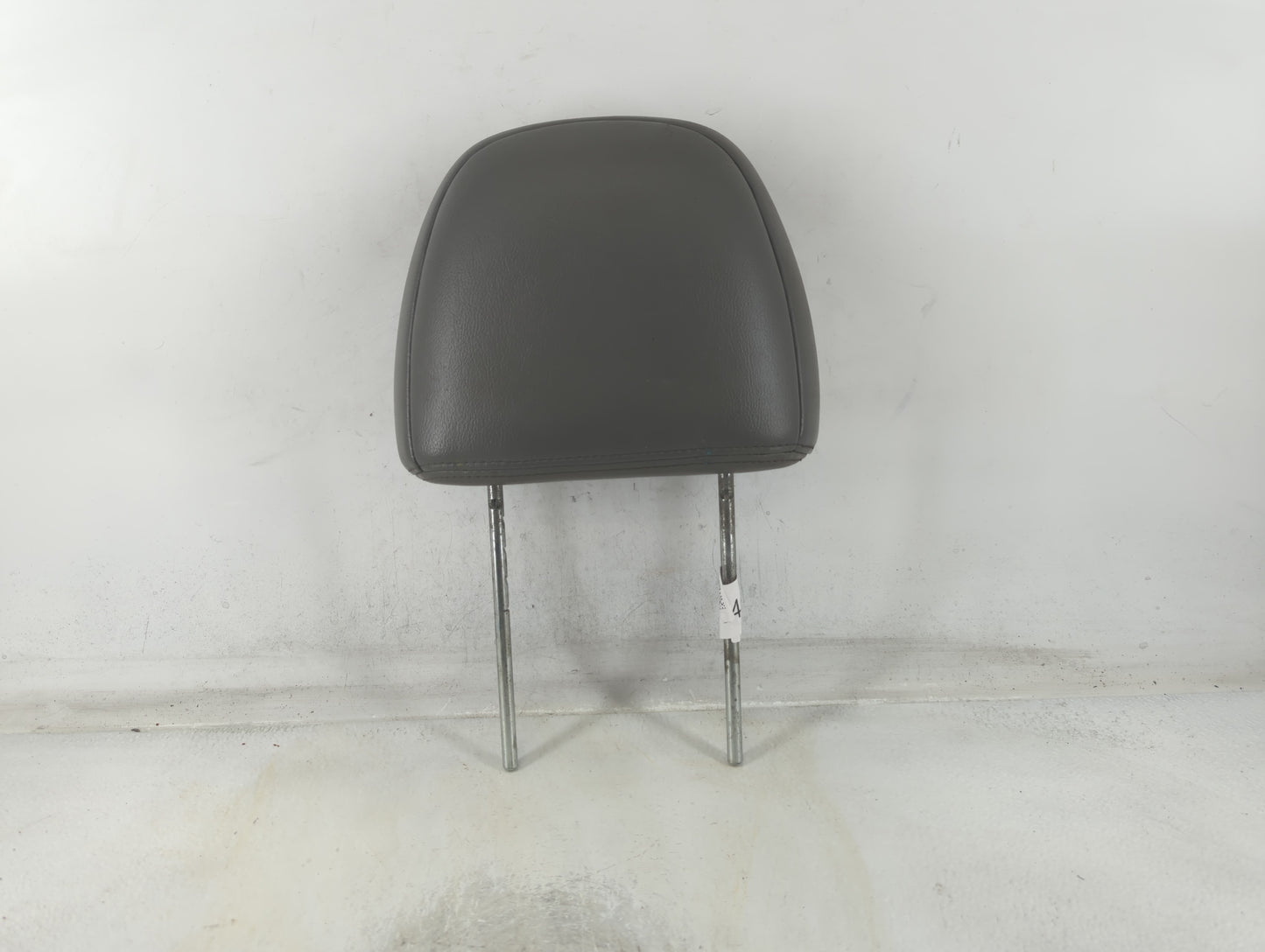 2005-2007 Ford Escape Headrest Head Rest Front Driver Passenger Seat Fits Fits 2005 2006 2007 OEM Used Auto Parts - Oemusedautoparts1.com