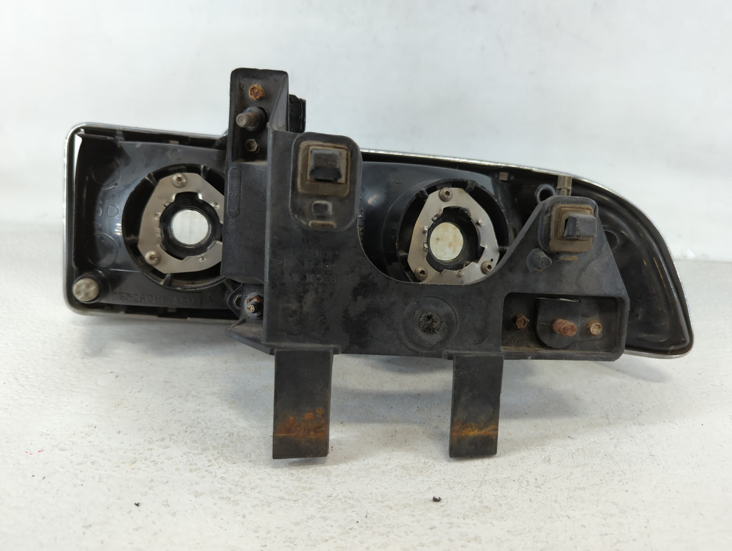 1998-2004 Chevrolet S10 Passenger Right Oem Head Light Headlight Lamp - Oemusedautoparts1.com