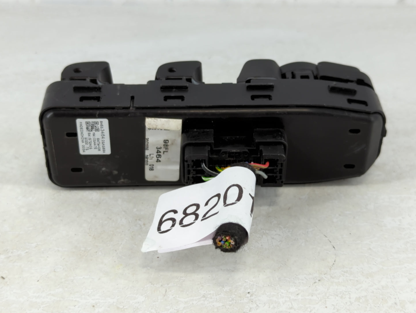 2020-2021 Buick Encore Master Power Window Switch Replacement Driver Side Left P/N:9BFL3464 84513464 Fits Fits 2020 2021 OEM Used Auto Parts - Oemusedautoparts1.com
