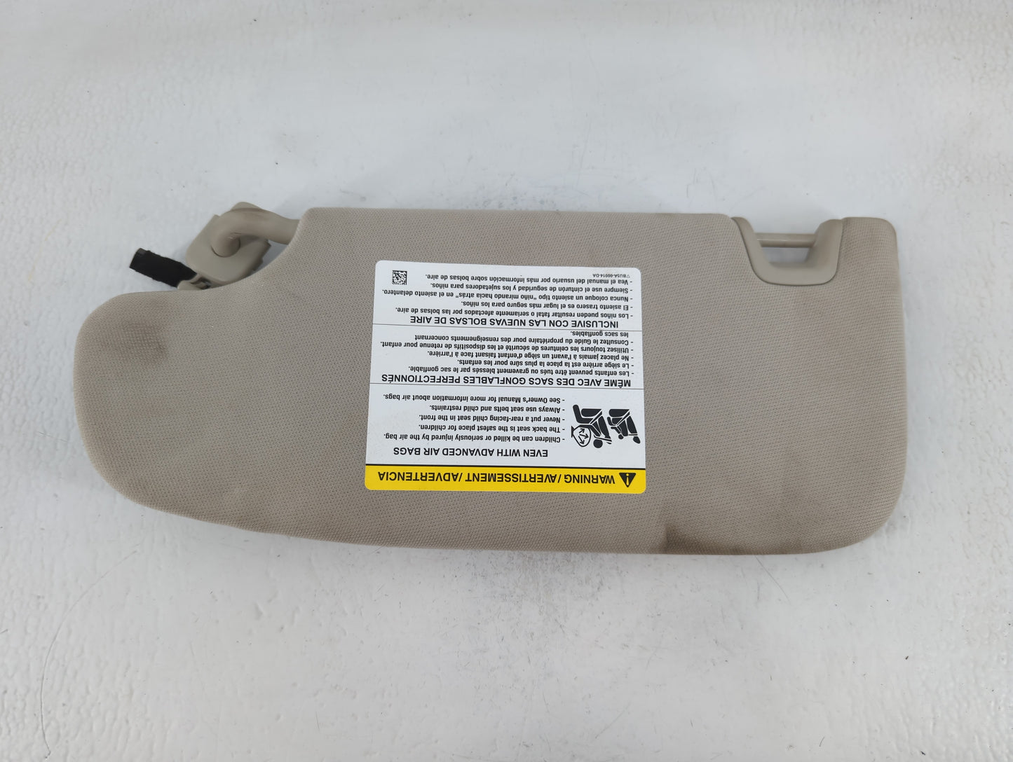 2017-2020 Ford Fusion Sun Visor Shade Replacement Passenger Right Mirror Fits Fits 2017 2018 2019 2020 OEM Used Auto Parts - Oemusedautoparts1.com