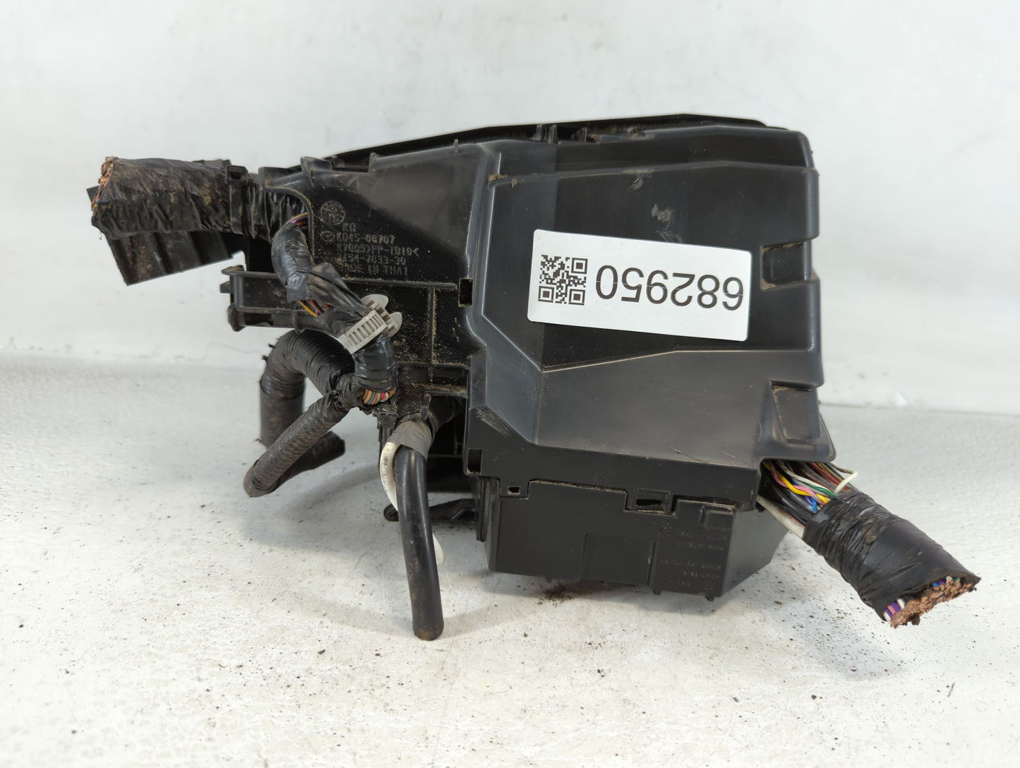 2013-2022 Mazda Cx-5 Fusebox Fuse Box Panel Relay Module P/N:F 005 V02 442 030178439202 Fits OEM Used Auto Parts - Oemusedautoparts1.com