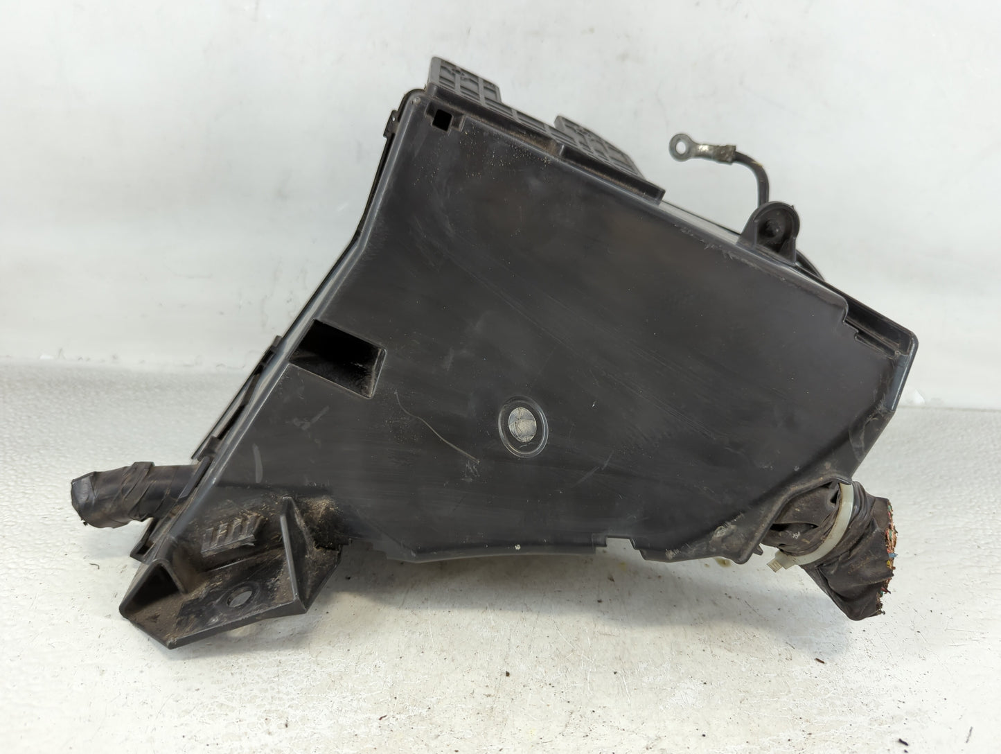 2010-2014 Subaru Legacy Fusebox Fuse Box Panel Relay Module P/N:MB503200B Fits Fits 2010 2011 2012 2013 2014 OEM Used Auto Parts - Oemusedautoparts1.com