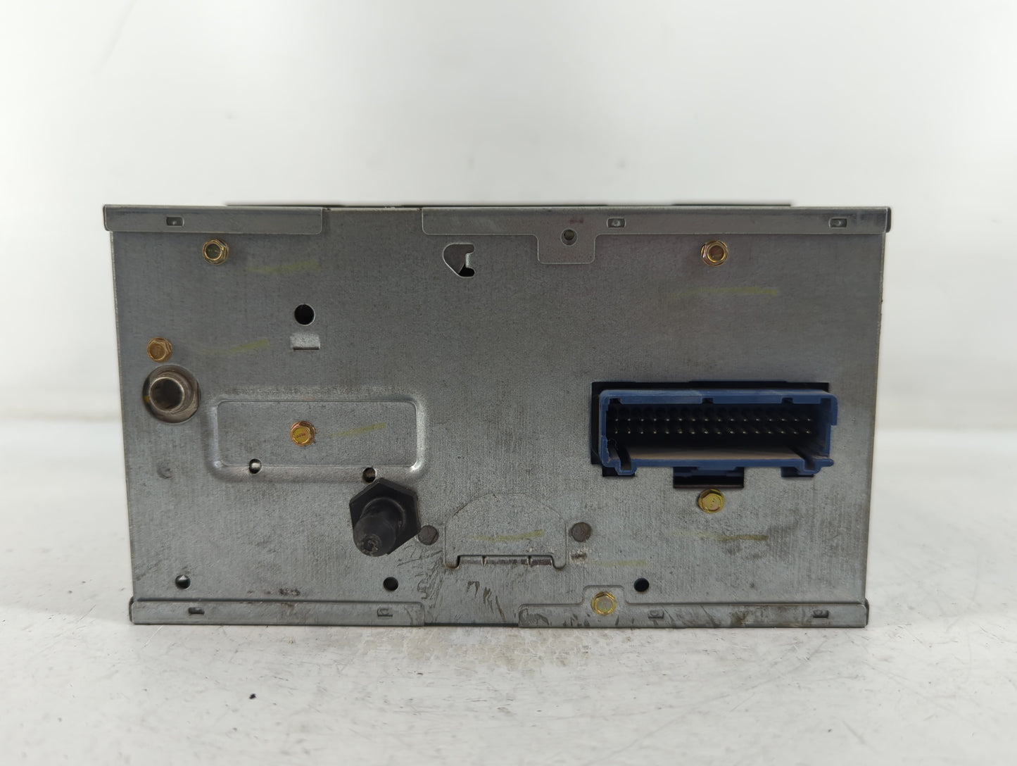 1998-2001 Cadillac Seville Radio AM FM Cd Player Receiver Replacement P/N:09354806 Fits Fits 1998 1999 2000 2001 2002 OEM Used Auto Parts - Oemusedautoparts1.com