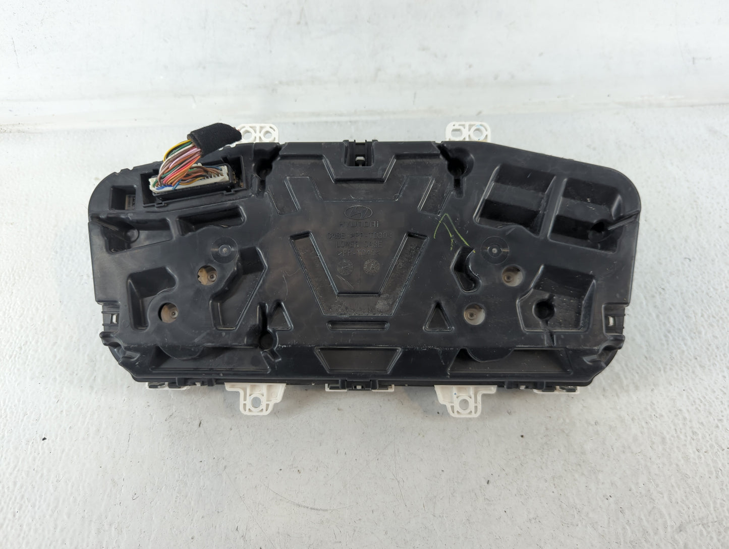 2015 Hyundai Sonata Instrument Cluster Speedometer Gauges P/N:94021-C2000 Fits OEM Used Auto Parts - Oemusedautoparts1.com