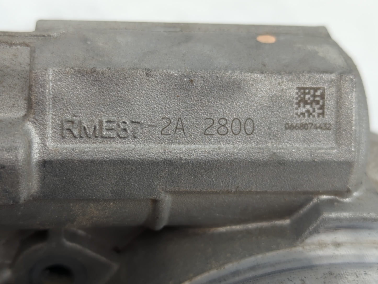 2006-2011 Buick Lucerne Throttle Body P/N:2800 RME87-2A Fits Fits 2006 2007 2008 2009 2010 2011 OEM Used Auto Parts - Oemusedautoparts1.com