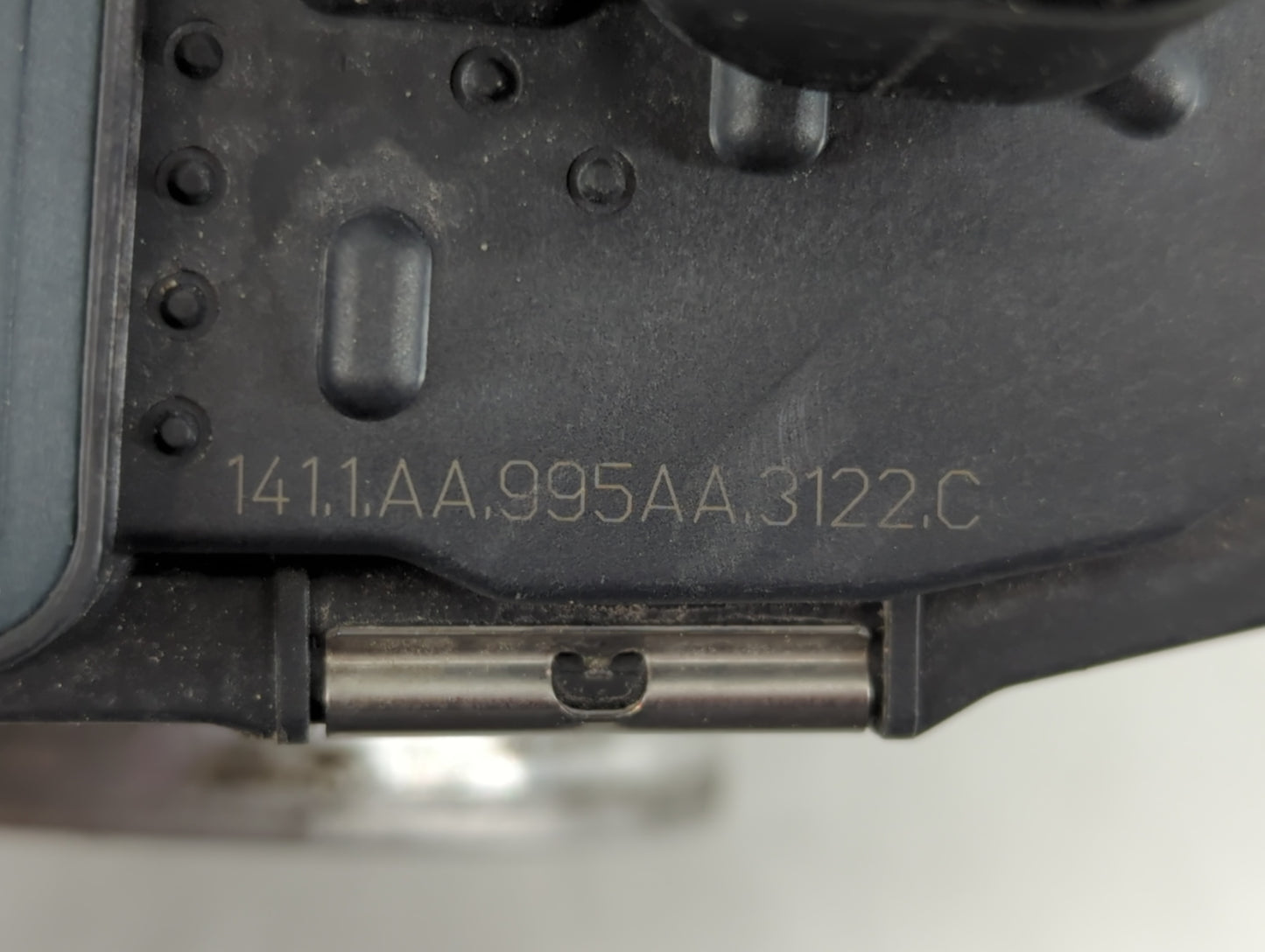 2008-2011 Buick Enclave Throttle Body P/N:995AA3122C Fits Fits 2007 2008 2009 2010 2011 OEM Used Auto Parts - Oemusedautoparts1.com