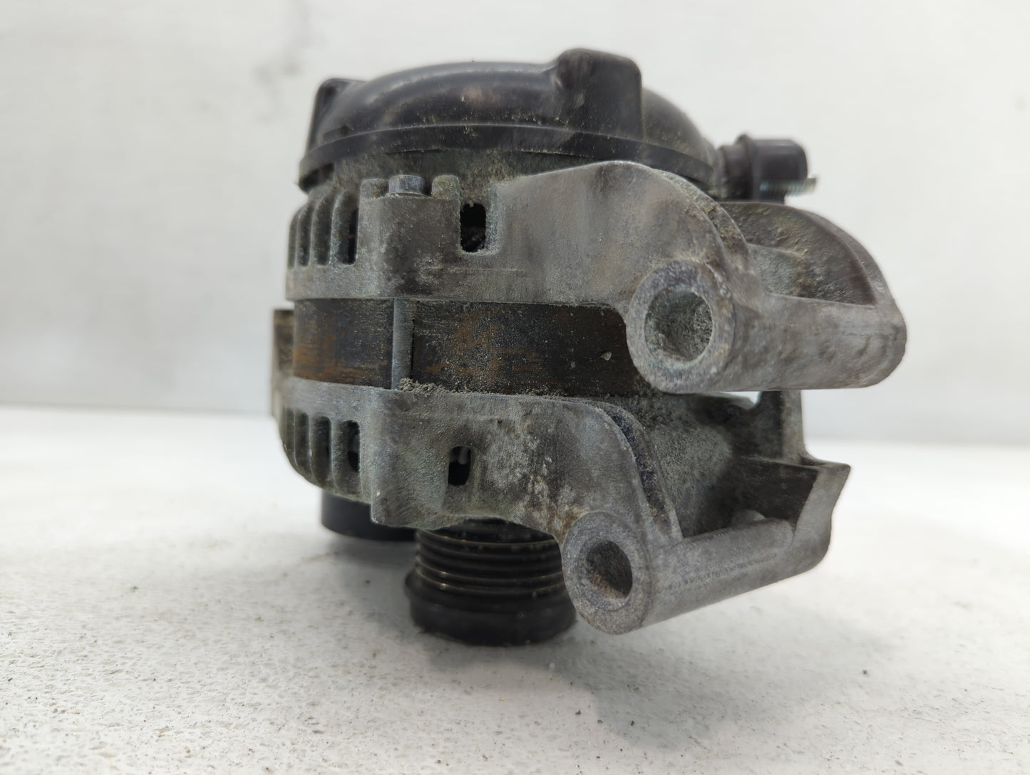 2013-2019 Ford Escape Alternator Replacement Generator Charging Assembly Engine OEM P/N:104210-2330 CJ5T-10300-BB Fits OEM Used Auto Parts - Oemusedautoparts1.com