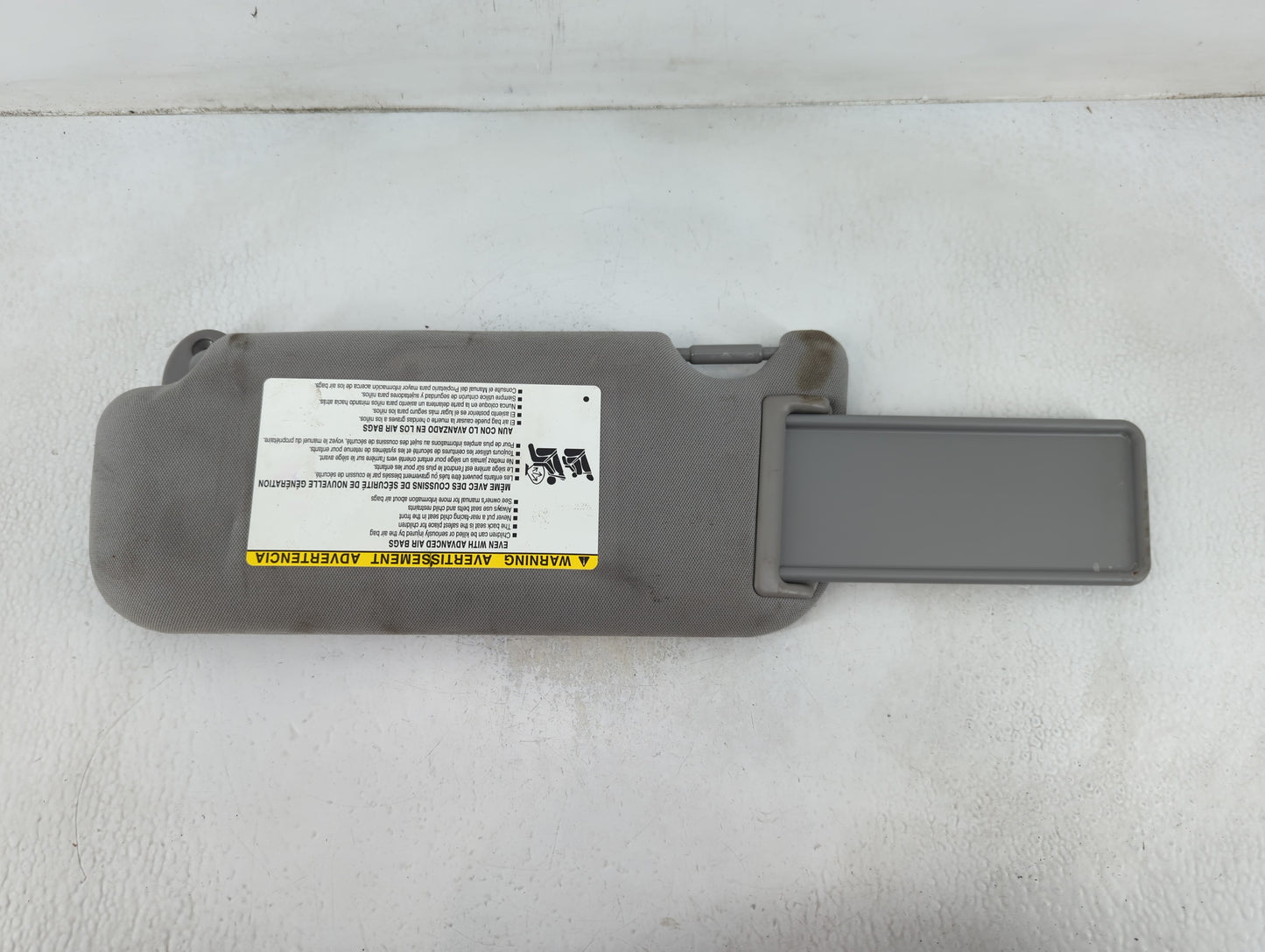 2018-2022 Toyota Camry Sun Visor Shade Replacement Passenger Right Mirror Fits Fits 2018 2019 2020 2021 2022 OEM Used Auto Parts - Oemusedautoparts1.com