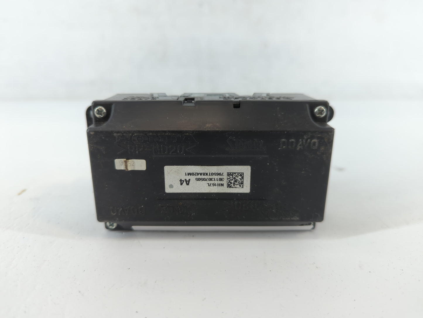 2011-2017 Honda Odyssey Climate Control Module Temperature AC/Heater Replacement P/N:NH167L Fits OEM Used Auto Parts - Oemusedautoparts1.com