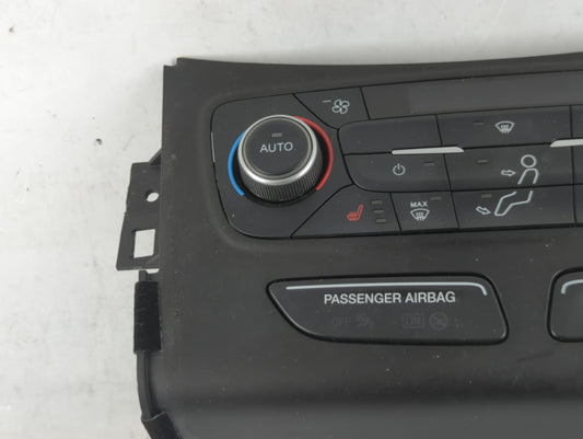 2018-2019 Ford Escape Climate Control Module Temperature AC/Heater Replacement P/N:GJ5T-18C612-CJ Fits Fits 2018 2019 OEM Used Auto Parts