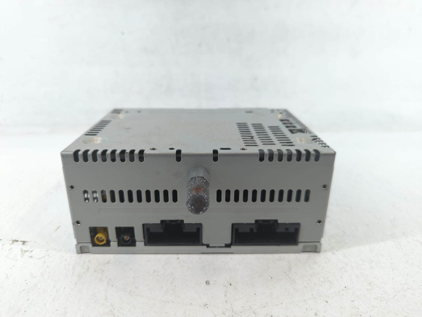 2014-2015 Ford Explorer Radio AM FM Cd Player Receiver Replacement P/N:EB5T-19C107-CB Fits Fits 2014 2015 OEM Used Auto Parts - Oemusedautoparts1.com