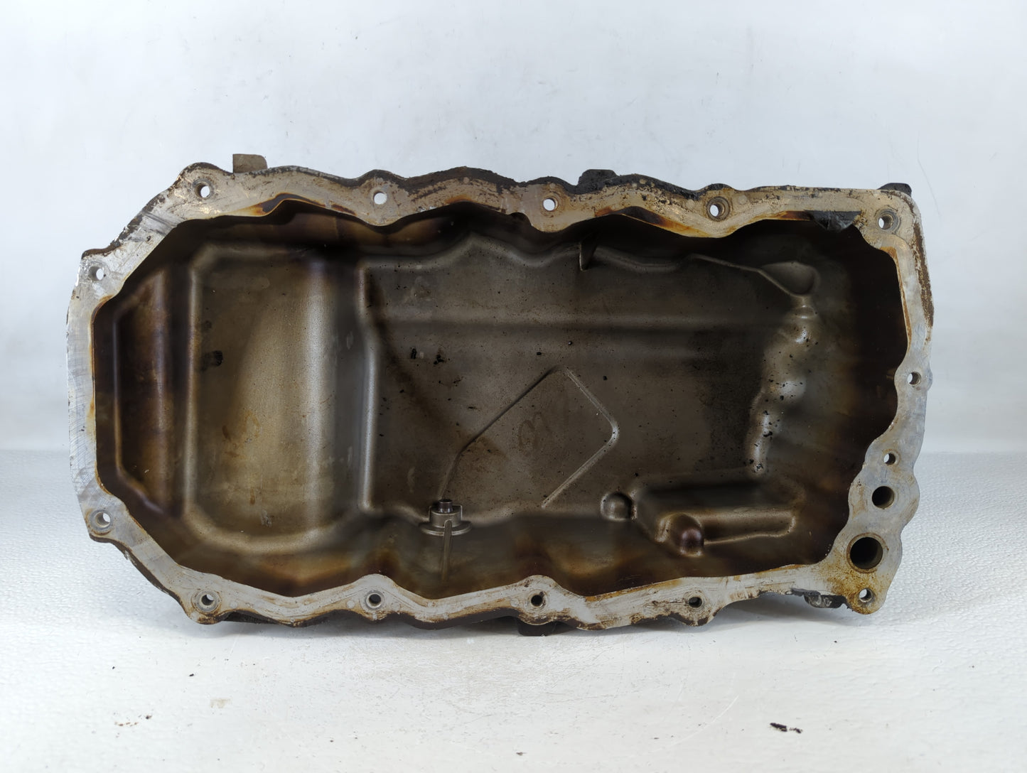2003-2010 Chrysler Pt Cruiser Engine Oil Pan P/N:04884387AE Fits Fits 2003 2004 2005 2006 2007 2008 2009 2010 OEM Used Auto Parts - Oemusedautoparts1.com