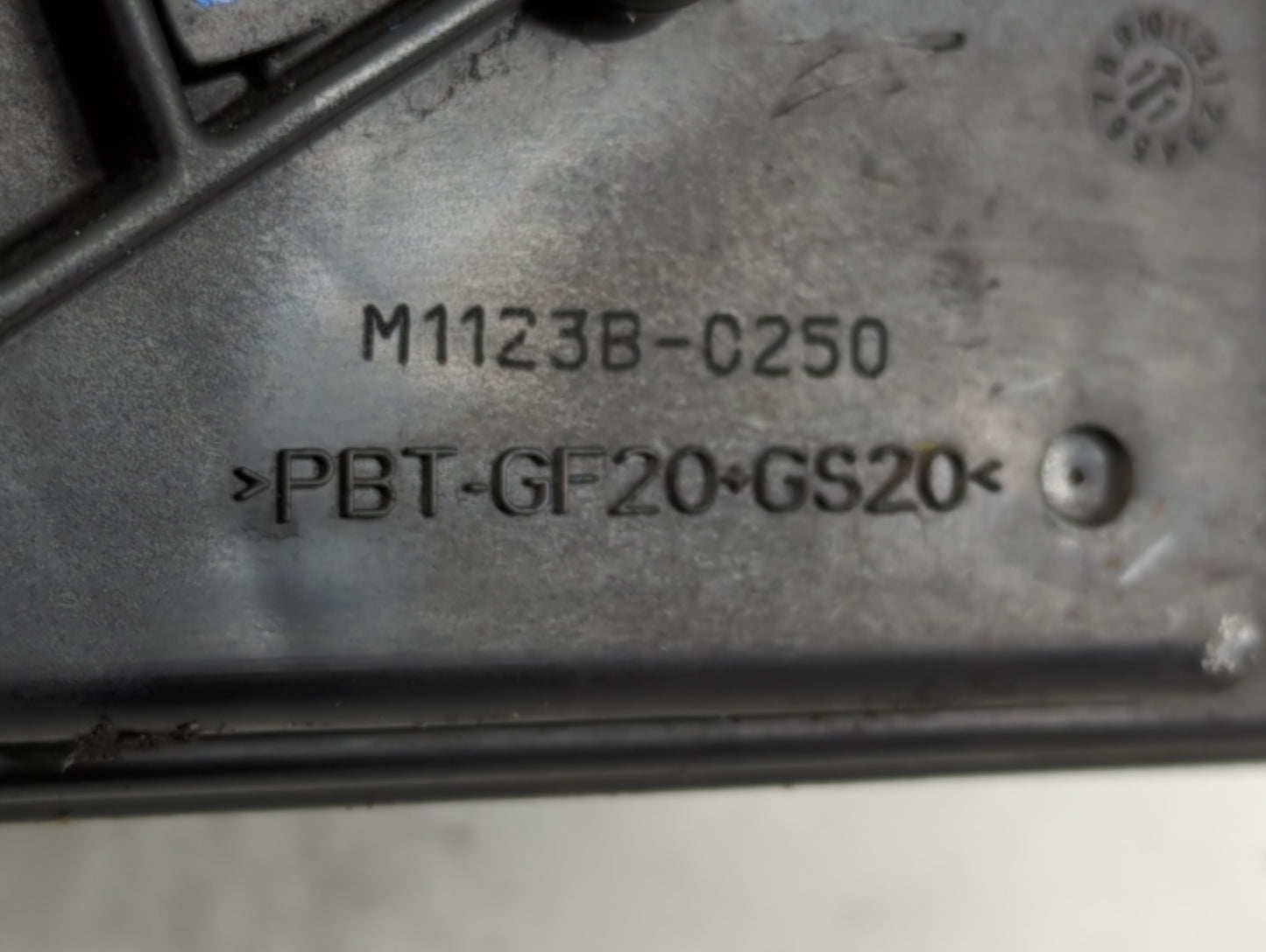 2009-2012 Ford Escape Throttle Body P/N:PBT-GF20+GS20 M1123B-0250 Fits Fits 2009 2010 2011 2012 OEM Used Auto Parts - Oemusedautoparts1.com