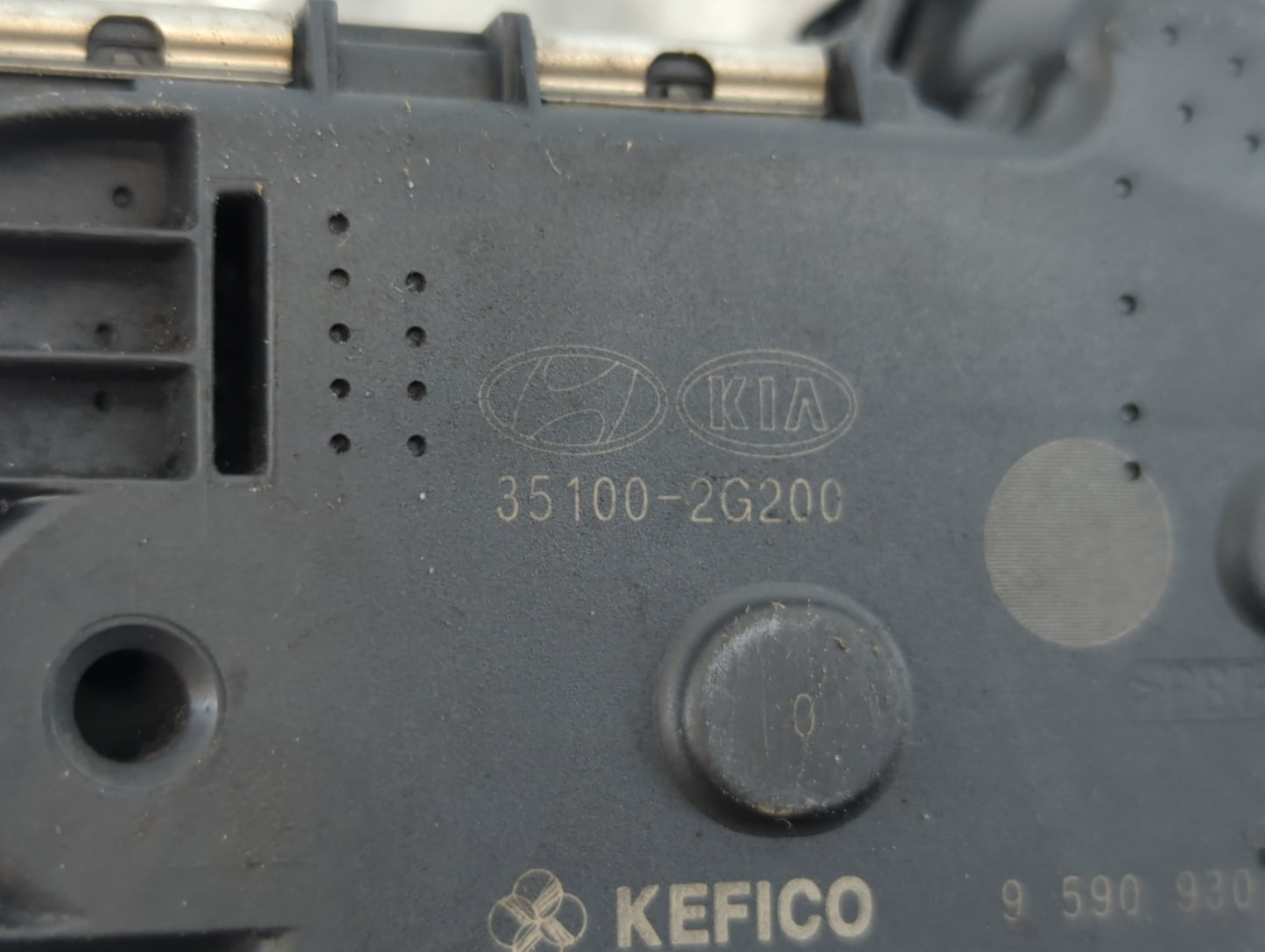 2010-2013 Kia Forte Throttle Body P/N:35100-2G200 Fits Fits 2010 2011 2012 2013 OEM Used Auto Parts - Oemusedautoparts1.com