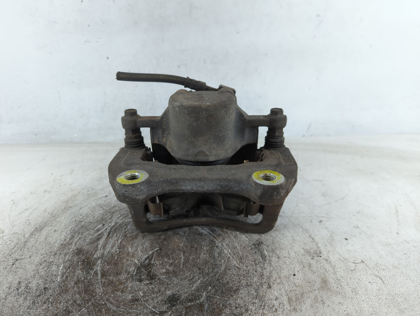 2014-2020 Chevrolet Impala Front Driver Left Brake Caliper - Oemusedautoparts1.com