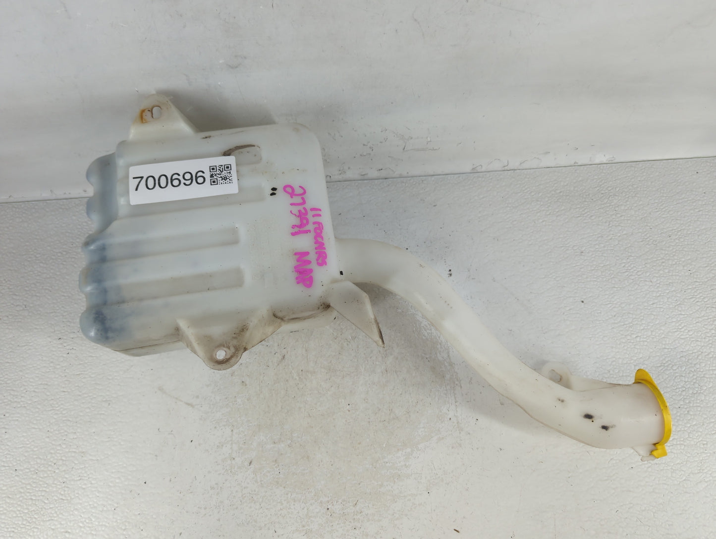 2008-2011 Ford Focus Windshield Washer Fluid Reservoir Bottle Oem - Oemusedautoparts1.com