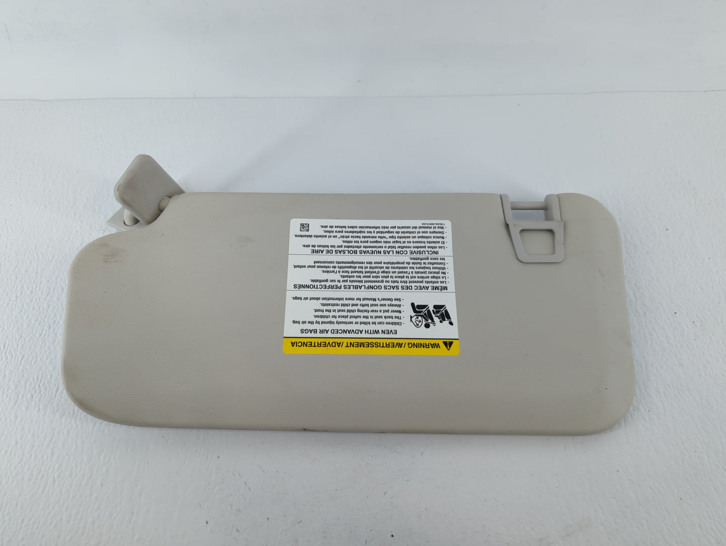 2021-2022 Ford Escape Sun Visor Shade Replacement Passenger Right Mirror Fits Fits 2021 2022 OEM Used Auto Parts - Oemusedautoparts1.com