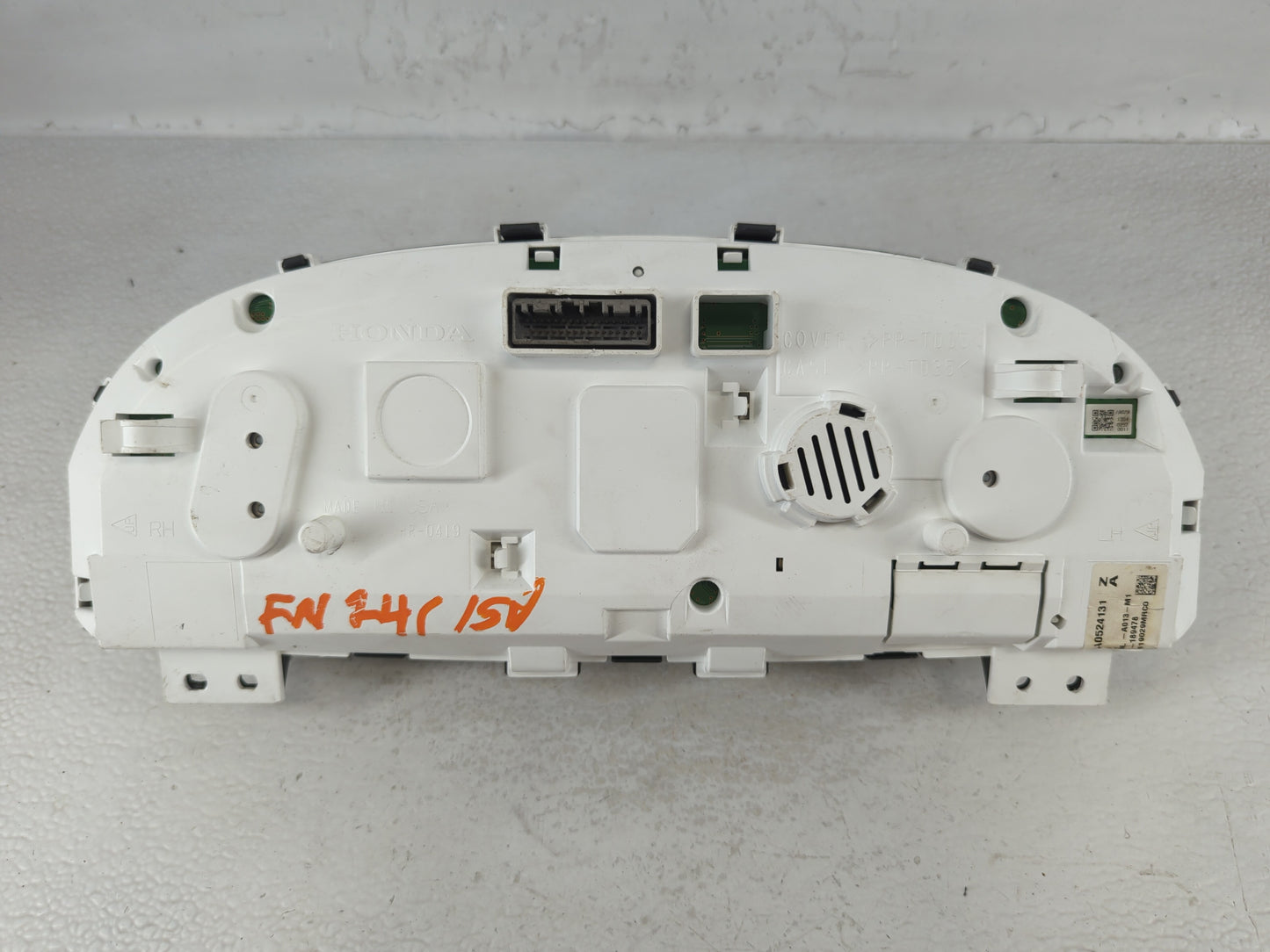 2013 Honda Accord Instrument Cluster Speedometer Gauges P/N:78100-T3L-A013-M1 Fits OEM Used Auto Parts - Oemusedautoparts1.com